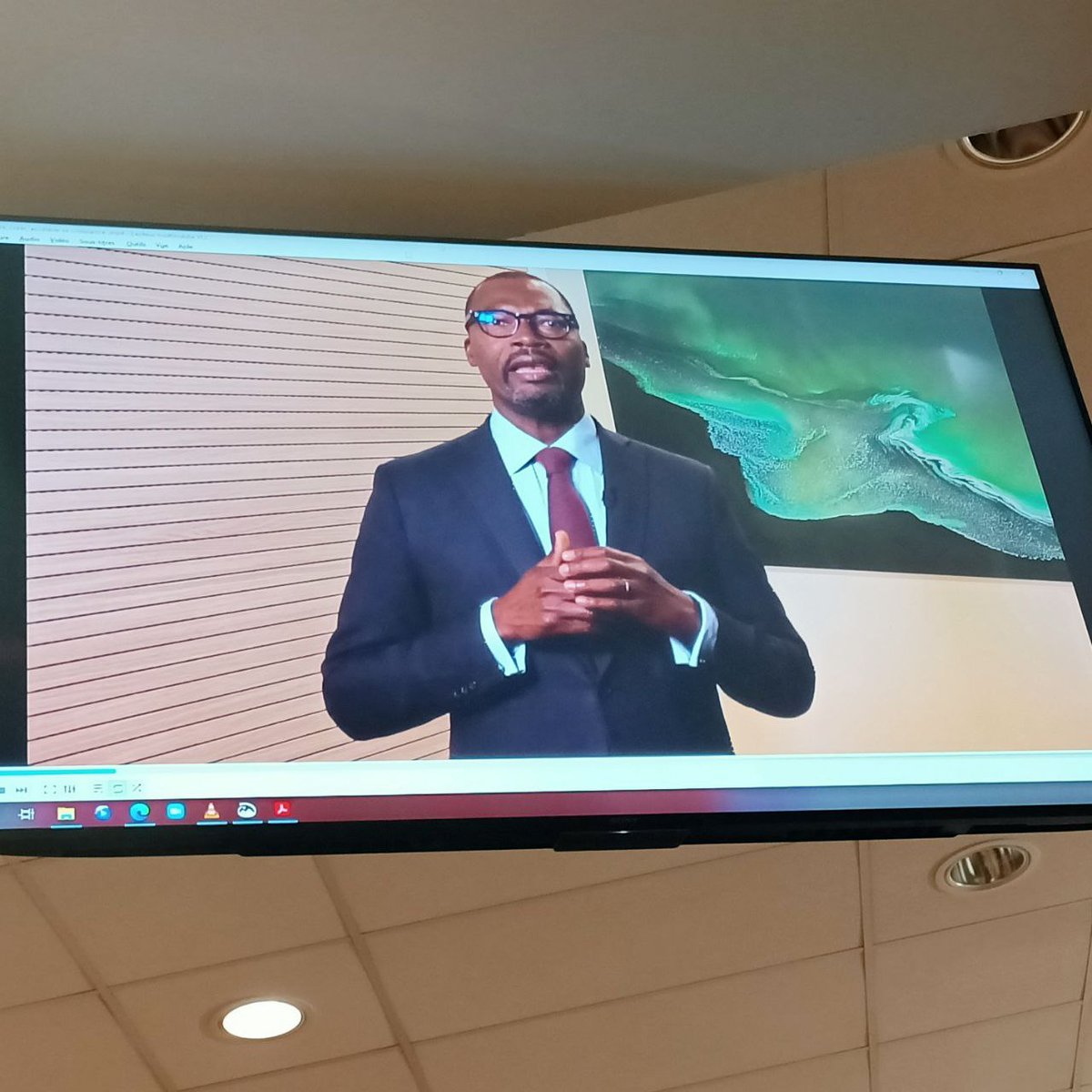 Afriquelles tweet media