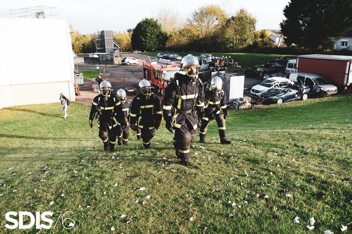 Sdis76's tweet photo. 🕐 Une journée au CEDEC* de Saint-Valéry-en-Caux en quelques images
[Mercredi 27 octobre 2021]

🔶 Parcours d'aisance #ARI
🔷 Formation au secours routier #SR
🔶 Formation secourisme
🔷 #FAE de chef d'agrès une équipe
🔶 Formation de formateurs accompagnateurs (#FORACC) https://t.co/anoKQnV815