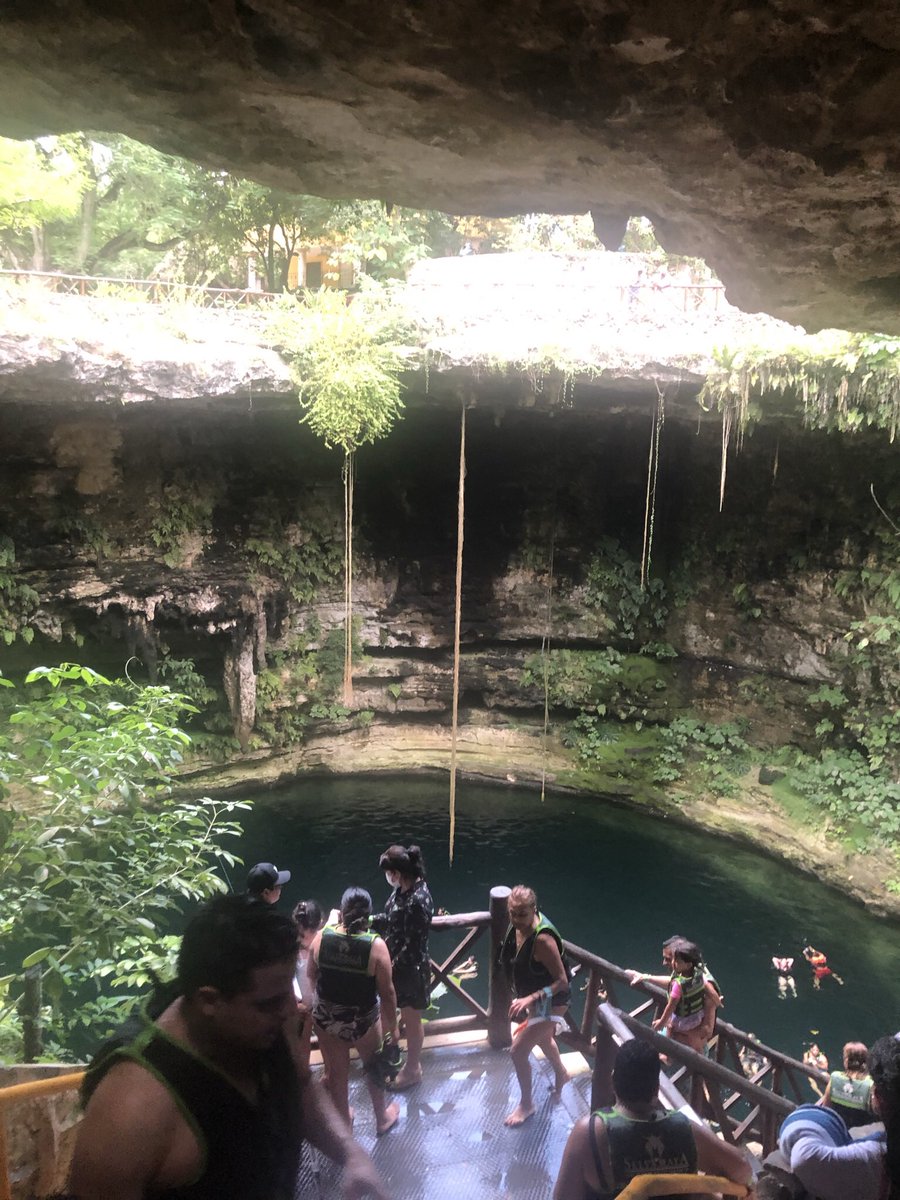 RabbitBlanc411's tweet photo. So far this place has been extremely beautiful! #Cancun #ChichenItza #Zenote #naturalbeauty #History https://t.co/VEffM6PZgR