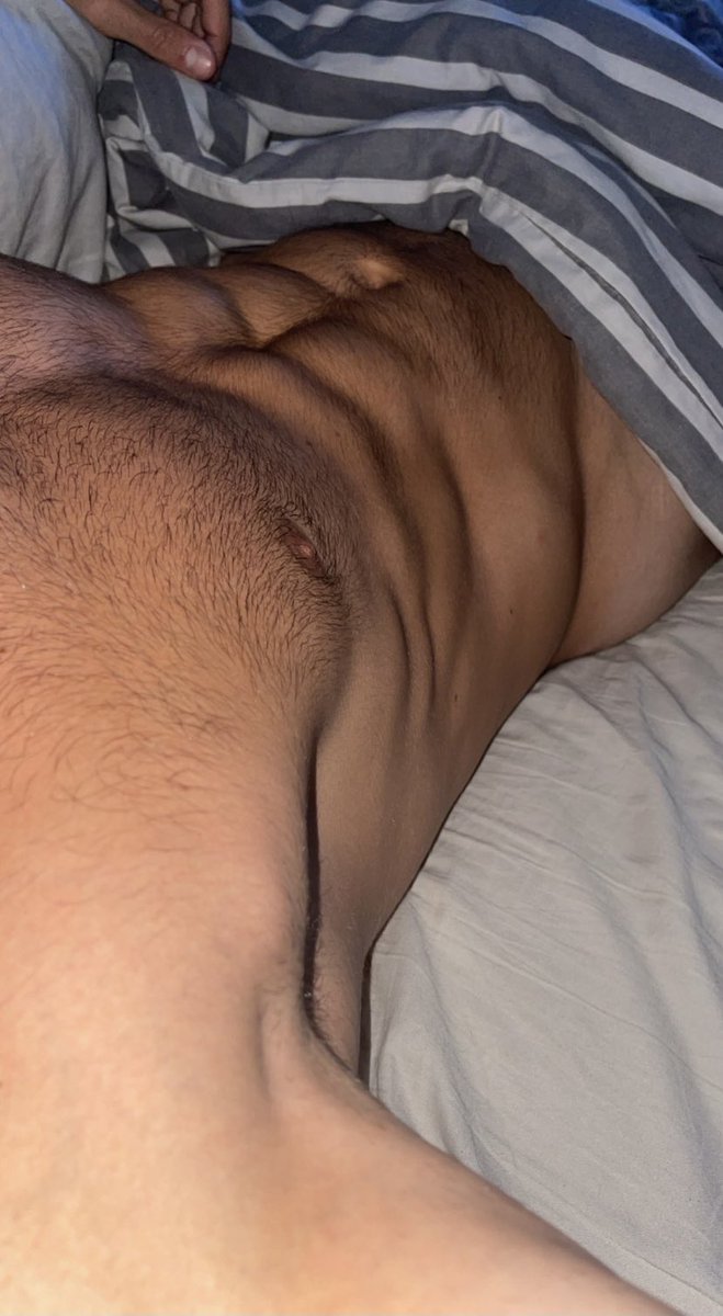 Clément a l’air bien monté non?