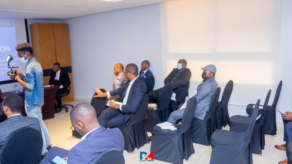 ESSORDC's tweet photo. 1/12 QUI SOMMES-NOUS ? 

ESSOR est une association sans but lucratif créé à l'origine par des cadres intellectuels du pays  qui, après avoir scruté l'environnement politique,  économique et sociale du pays ( RDC) ont décidé de se mettre ensemble pour proposer une offre https://t.co/QAy8Ir0NSy