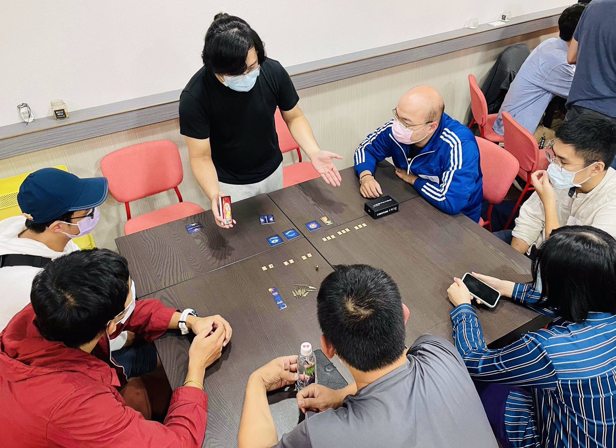 PWUDesign's tweet photo. Playtest of #Conspiro at Miller’s Valley in Taipei.

#生死逆謀 試遊会。米勒谷。台北。 https://t.co/aDc2H9kVBv
