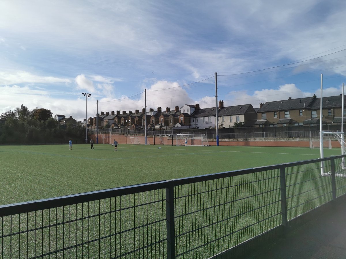 TomasON_SF's tweet photo. @belfastcc once again covering up GAA despite full pitch being booked by GAA club. I spoke to pitches manager on phone whilst this was happening &amp; he apologised and said it'd be sorted.

@CllrJj @NicholaBradley @CllrRyanMurphy @conormaskey @CaralNiChuilin https://t.co/CcsWaUjBw9