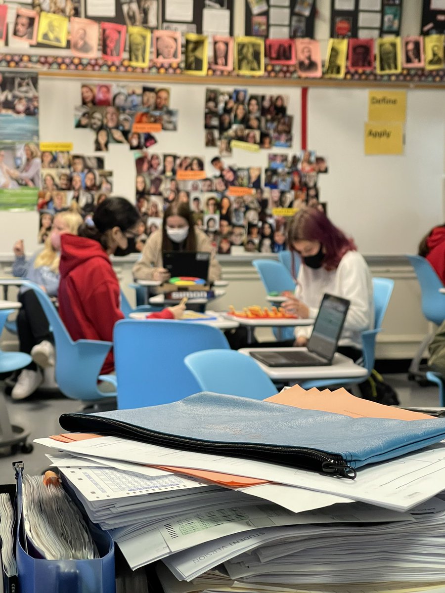 baprillaman's tweet photo. Rounding out our #CSSPSYCH Memory Unit w/test self analysis & games. Remembering some of the JOY in learning! @ConradRedWolves https://t.co/CkPyh5y373