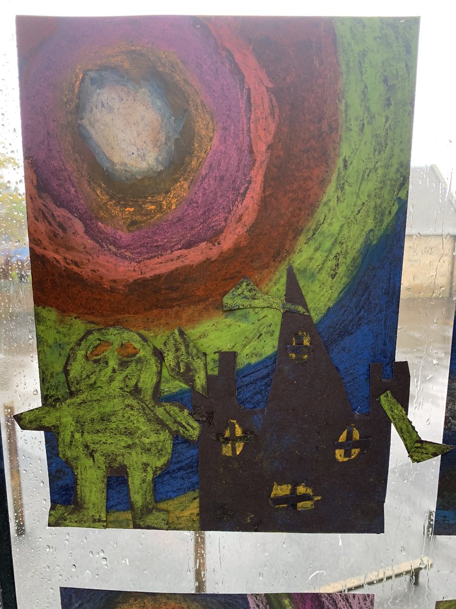MissKerr4's tweet photo. P6 used oil pastels to create colourful backgrounds for our haunted houses. We were working on blending the colours together 👻🎃🏚 https://t.co/YGsalwXphR
