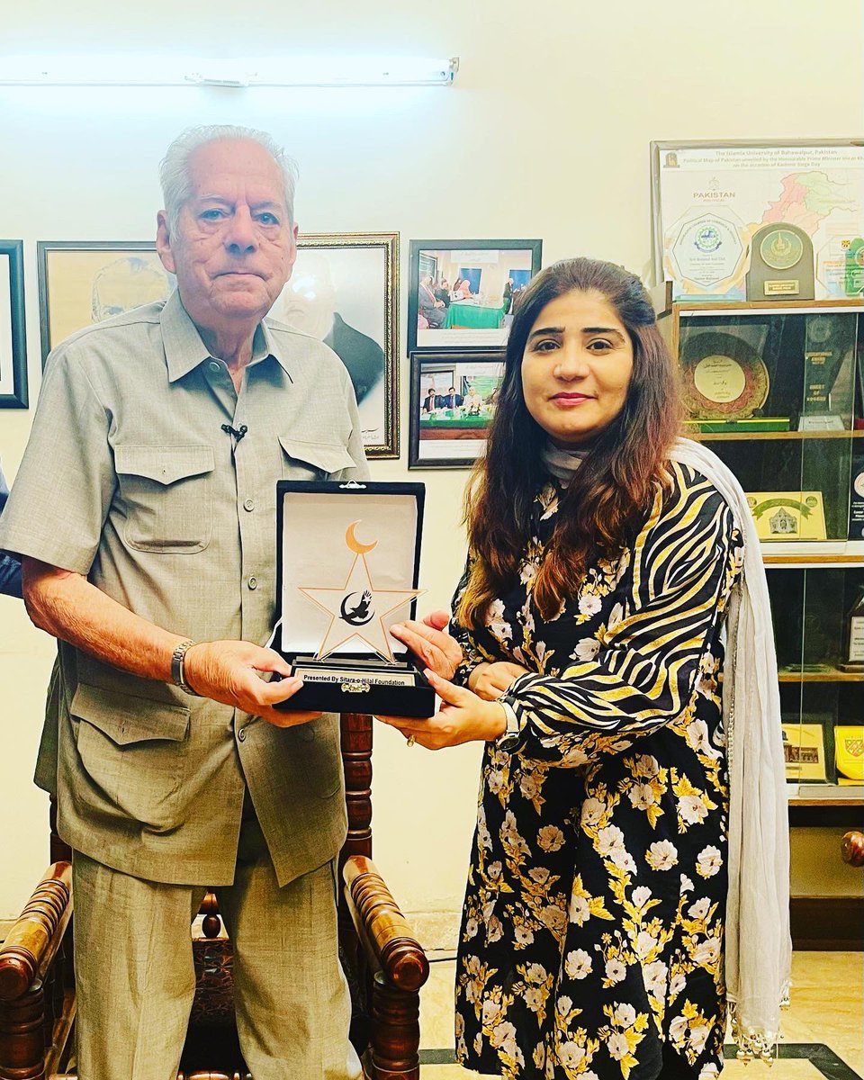 sitarahilalpk's tweet photo. It is great Honor to meet with great grand nephew of Sir Syed Ahmad Khan, Mr. Syed Mahmood Asadullah.
SHF has Recorded his interview regarding Sir Syed Ahmad Khan's birthday and his family's services for the Muslims of India.
#sitarahilalpk #pakistan #pakistanfreedommovement https://t.co/R1hpW4aymP