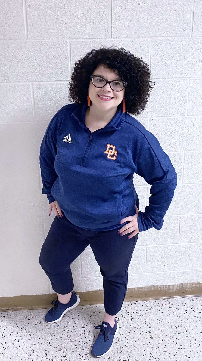 MelindaFortner's tweet photo. @sbes_bobcats representing @DCcougarnation classes of 78, 79, 80, 81, 84, 86, 88, 89, 90, 91, 94, 96, 98, 99, 2000, 01, 03, 04, 08, 11, 13, 16, 17, and 2021! Happy 50 years, Cougars! #cougarpride Ah, DC!!! 🧡💙 https://t.co/ayzPW1sti9