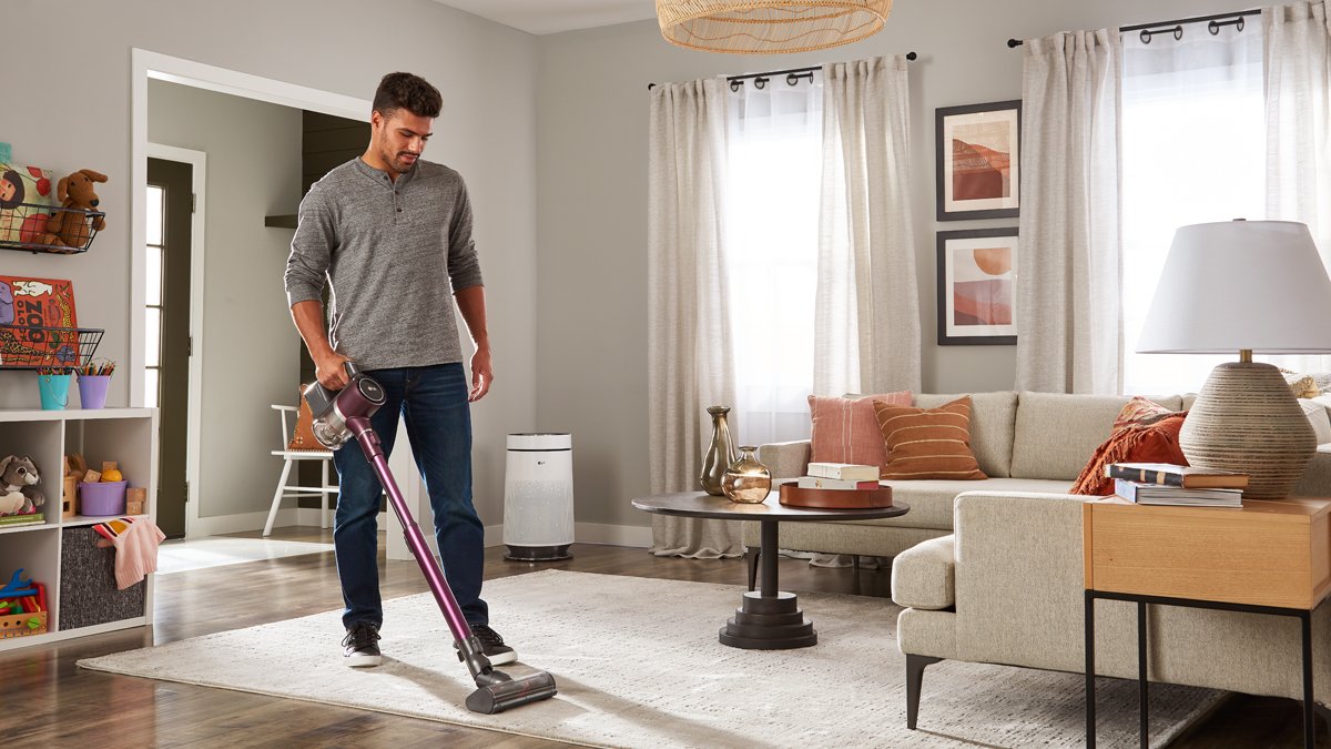 LGBostonRegion's tweet photo. ✔️✔️✔️ that fall cleaning list with one machine: #LGCordZero. It vacuums carpet, mops floors, and reaches any awkward crevices and corners. #LGVacWeek @lg_craigq
@LGBBrownNE
https://t.co/N5KgO5nxXh https://t.co/ZQnqdQfVtq https://t.co/Rfje3jmBqf