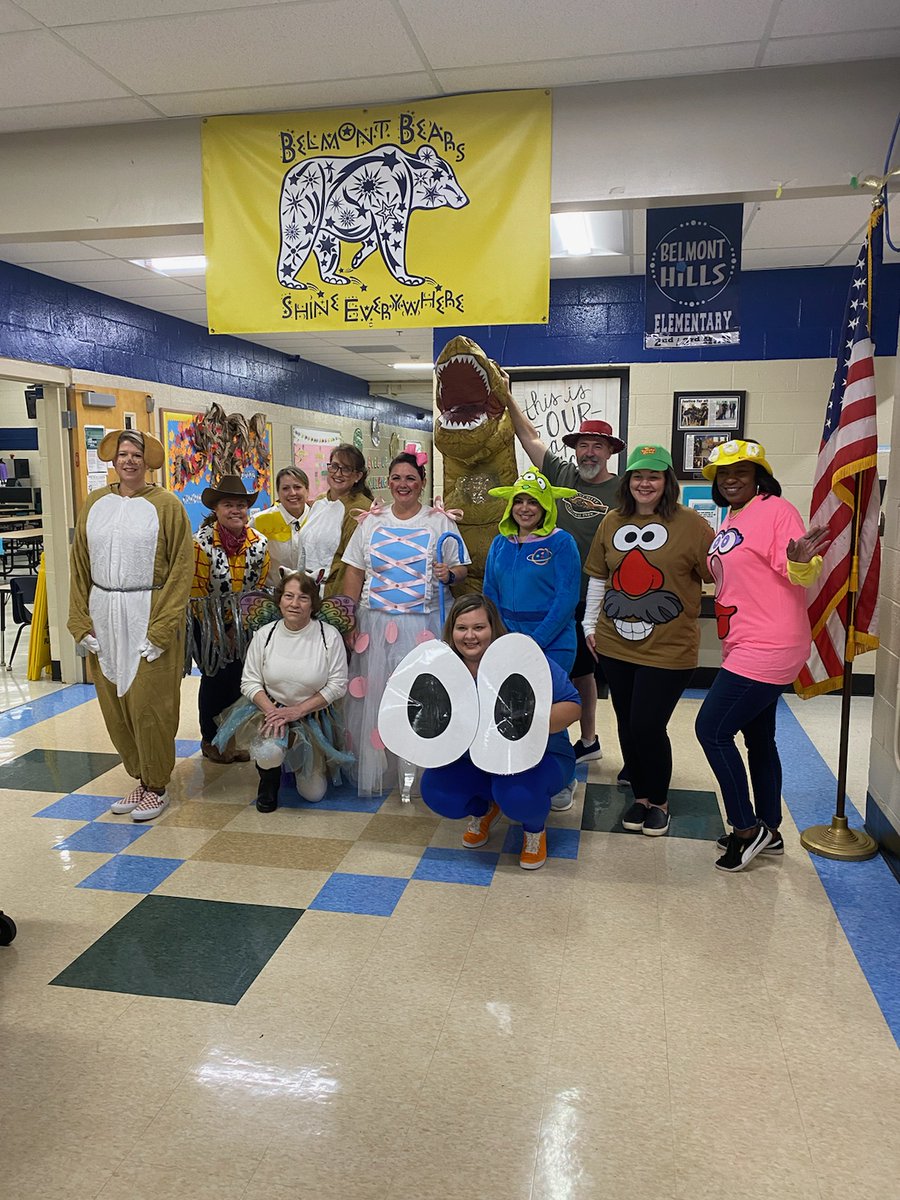 worthybride's tweet photo. Character Parade @belmontbears https://t.co/40Q9RLA0i0