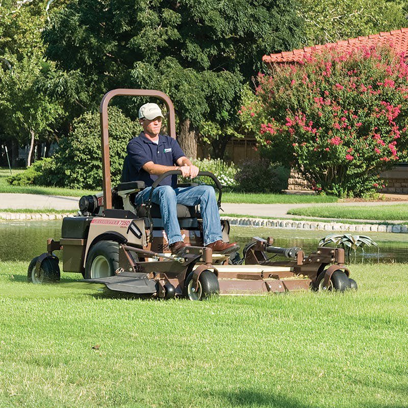 GrasshopperMowr's tweet photo. Old mower given up the ghost? 👻

Have no fear! 😱

With $500 down, you can reserve a new Grasshopper and take an extra $500 off at spring delivery.💰

Order by 12/31/2021 to lock in fall prices!🔒

https://t.co/1pqLQywr3G

#reservesale #mowday #newmower #lawncare #mowing #mower https://t.co/jUiBSom2Ha