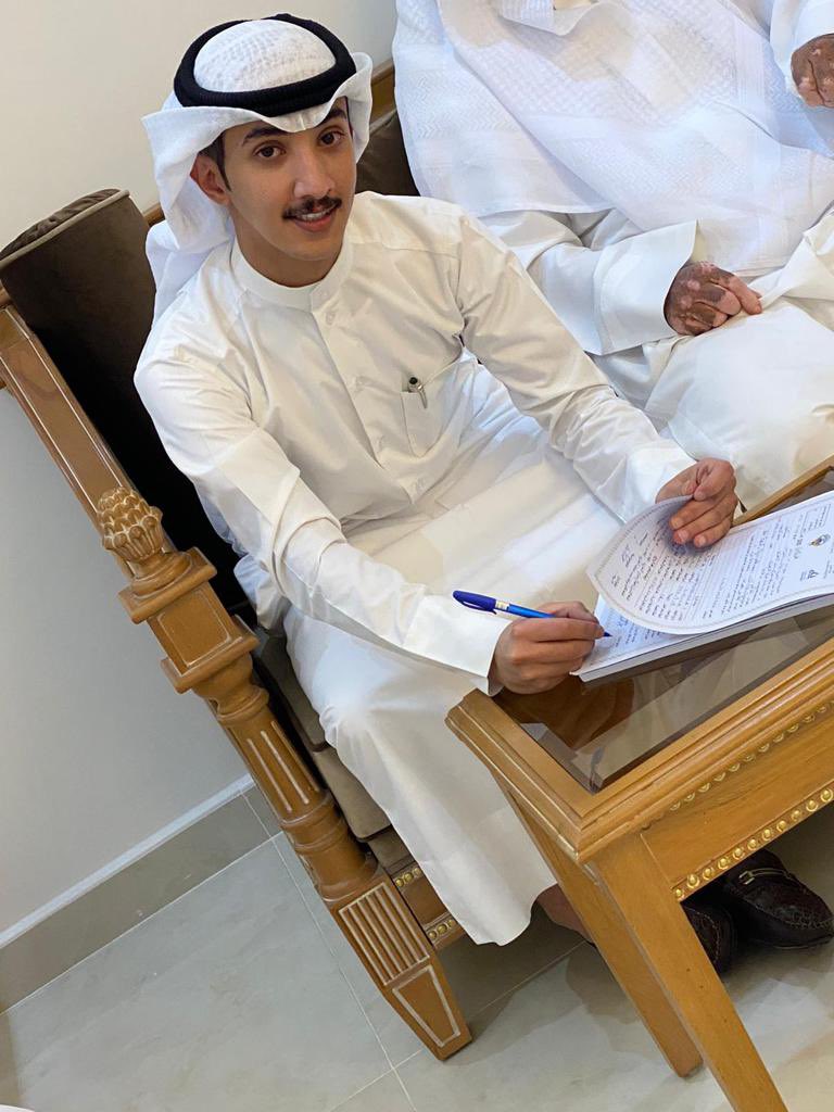 hk_j32's tweet photo. ﴿ وَمِنْ آيَاتِهِ أَنْ خَلَقَ لَكُم مِّنْ أَنفُسِكُمْ أَزْوَاجًا ﴾

الحمدالله الذي بنعمته تتم الصالحات 
تم بحمد الله وفضله "عقد قراني"
سائلاً المولىٰ عز وجل لي ولكم التوفيق لما يُحبه ويرضاه
أخوكم : حمد خلف جزاع القحص https://t.co/F3HIykDQA1