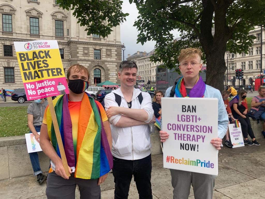 Openly's tweet photo. 🇬🇧 Today, the UK government set out its plans to ban #ConversionTherapy in England and Wales, with a six-week consultation period on the proposals.

Here's what you need to know.👇
https://t.co/2dcvzYsGtF https://t.co/Tvk1vn4lOx