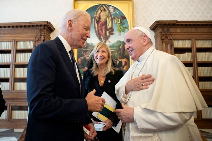 Biden agradece al papa por hablar por detenidos en Venezuela y Cuba