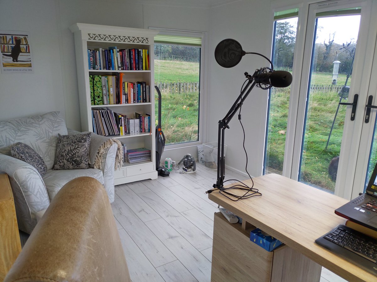 Roz Watkins tweet media