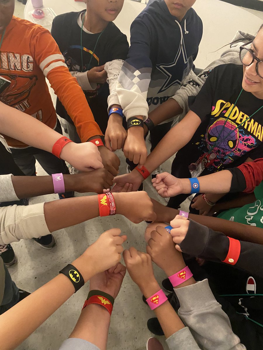 barfknecht_m's tweet photo. SUPERHERO POWERS to make us 1% better— we’re ready for field day!!!! #wearedegan #oneteamonedream https://t.co/4NHVtEuF6O