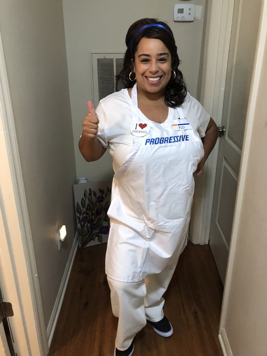swatkinscruz's tweet photo. Dear @progressive if you need an afro-latina Flo, I gotchu. I would like to not have to wear this wig though. I wouldn't mind wearing the headband with my natural hair. #workhalloween ๐๐ฝโโ๏ธ๐. https://t.co/yY1caMrcRO