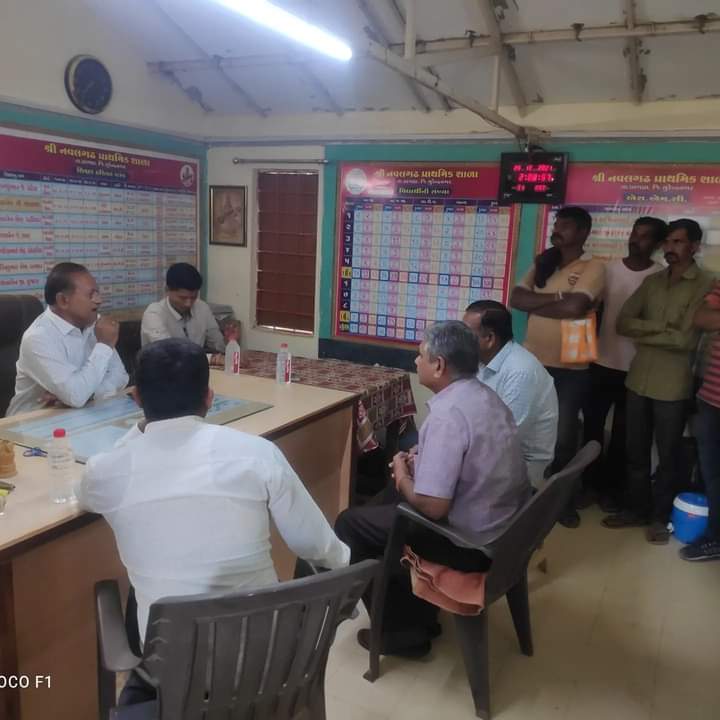 MLAKARYALAYDHRA's tweet photo. પ્રજા ની લાગણી-માંગણી અપેક્ષા પૂર્ણ કરવા પ્રજાજનો ને તાત્કાલિક સ્થળ ઉપર સેવા મળી રહે તે માટે સરકાર શ્રી દ્વારા સેવા સેતુ કાર્યક્રમ ના સાતમા તબક્કા નો આજે  ધ્રાંગધ્રા તાલુકાના નવલગઢ ગામે માન.ધારાસભ્યશ્રી પરસોત્તમભાઈ સાબરીયા સાહેબ ની હાજરી માં શુભ શરૂઆત કરવામાં આવી. 1/1 https://t.co/gsb2qOC6ZA