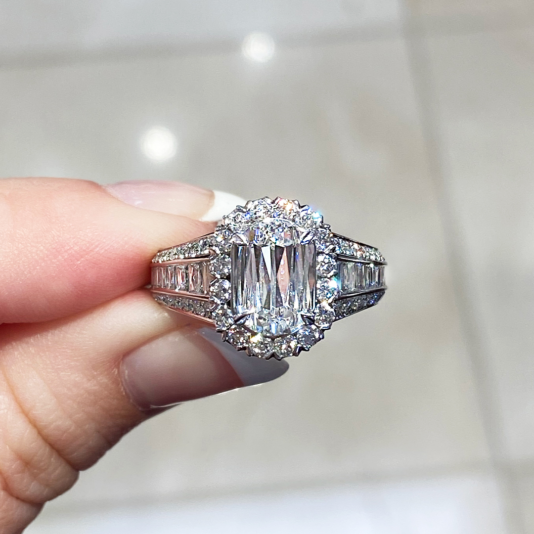 SheibanJewelers's tweet photo. Set to steal the spotlight.
Featured Style: Christopher Designs L'Amour CrissCut
#christopherdesigns #engagementring #diamonds
#diamondring #ringOTD #shesaidyes
#jewelrytrending #ringinspo #weddingstyle
#ringselfie #SheibanJewelers #strongsville #cleveland
#cle #ohio https://t.co/6UHg3C8Qh5