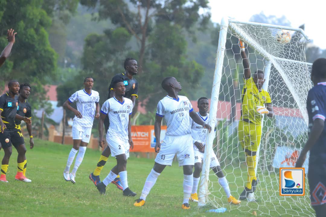 sanyukatv's tweet photo. #MBRAAHSC | 2-0 | 65’ | Little over 20 minutes of the second period remaining, and it is a very open game at the moment with Arua Hill pushing forward, leaving space down the other end.

#StarTimesUPL | #HomeOfSports https://t.co/7pEZGTEoMG