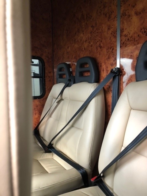 JSWCoachbuilder's tweet image. LOOK WHAT WE'VE GOT FOR SALE.....
** RARE! ** We are pleased to offer one of our own Cleveland Two Horseboxes for sale in this USED Peugeot Boxer 3.5ton.  jswhorseboxes.co.uk/product/used-c…