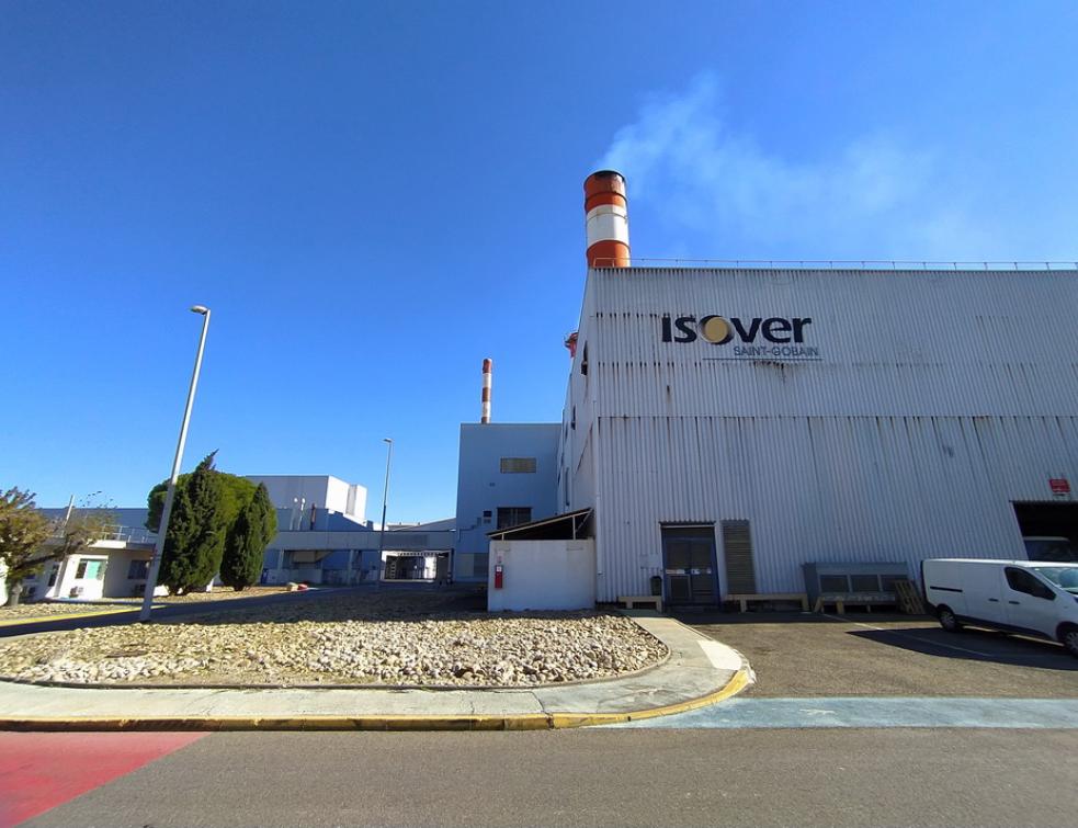 saintgobain's tweet photo. [#NetZero2050]
♻️"L’usine @isoverFR  d’Orange n'utilisera plus de sable dès 2030"
🖊️@batirama 
https://t.co/qjJl0oLEEv https://t.co/vT9SL0edvc