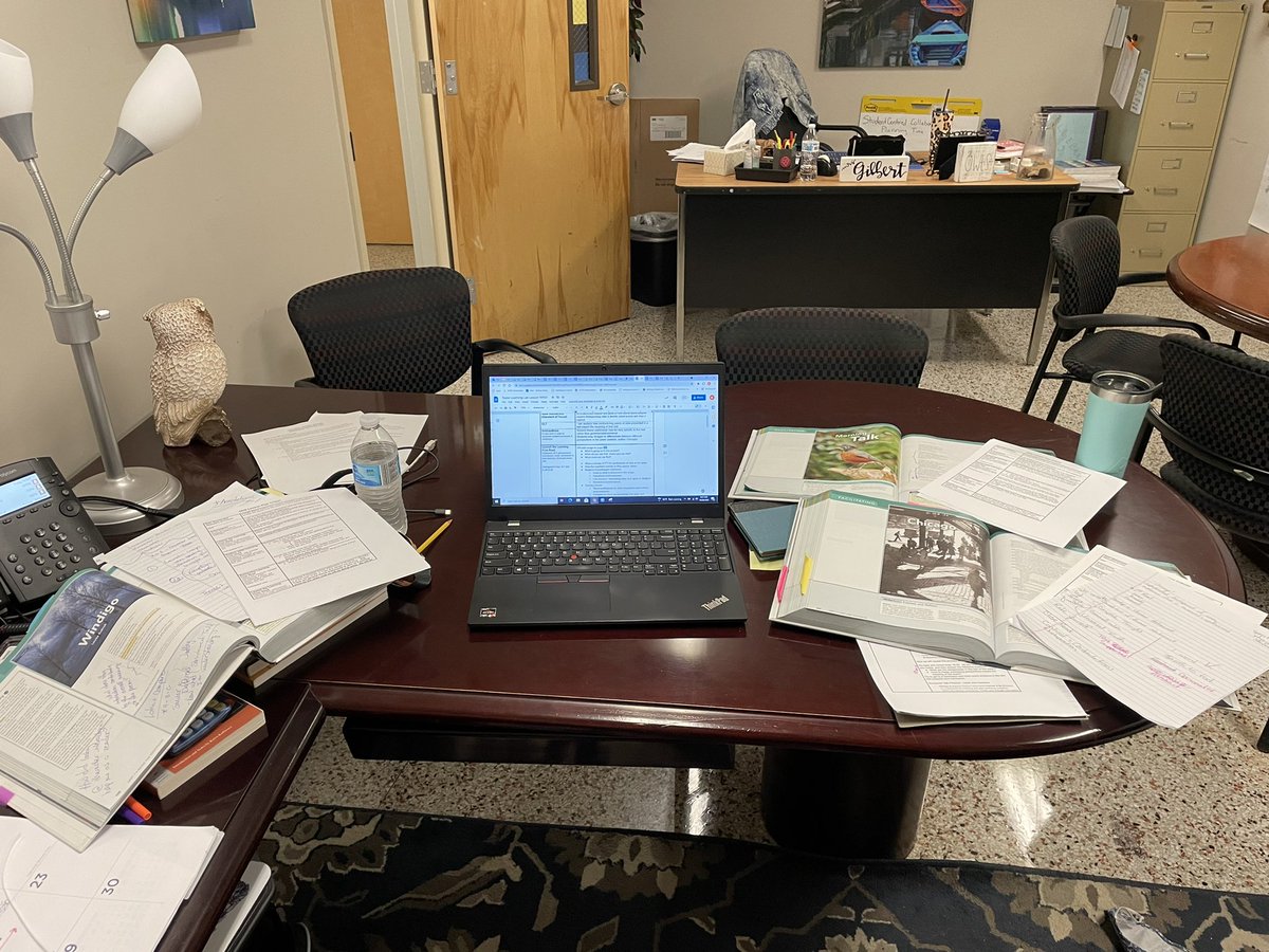 How can you tell Ooltewah HS ELA teachers are leading Learning Labs next week, you ask? Can’t wait for a great week of learning from our students with @brownheathera #OwlsOutFront