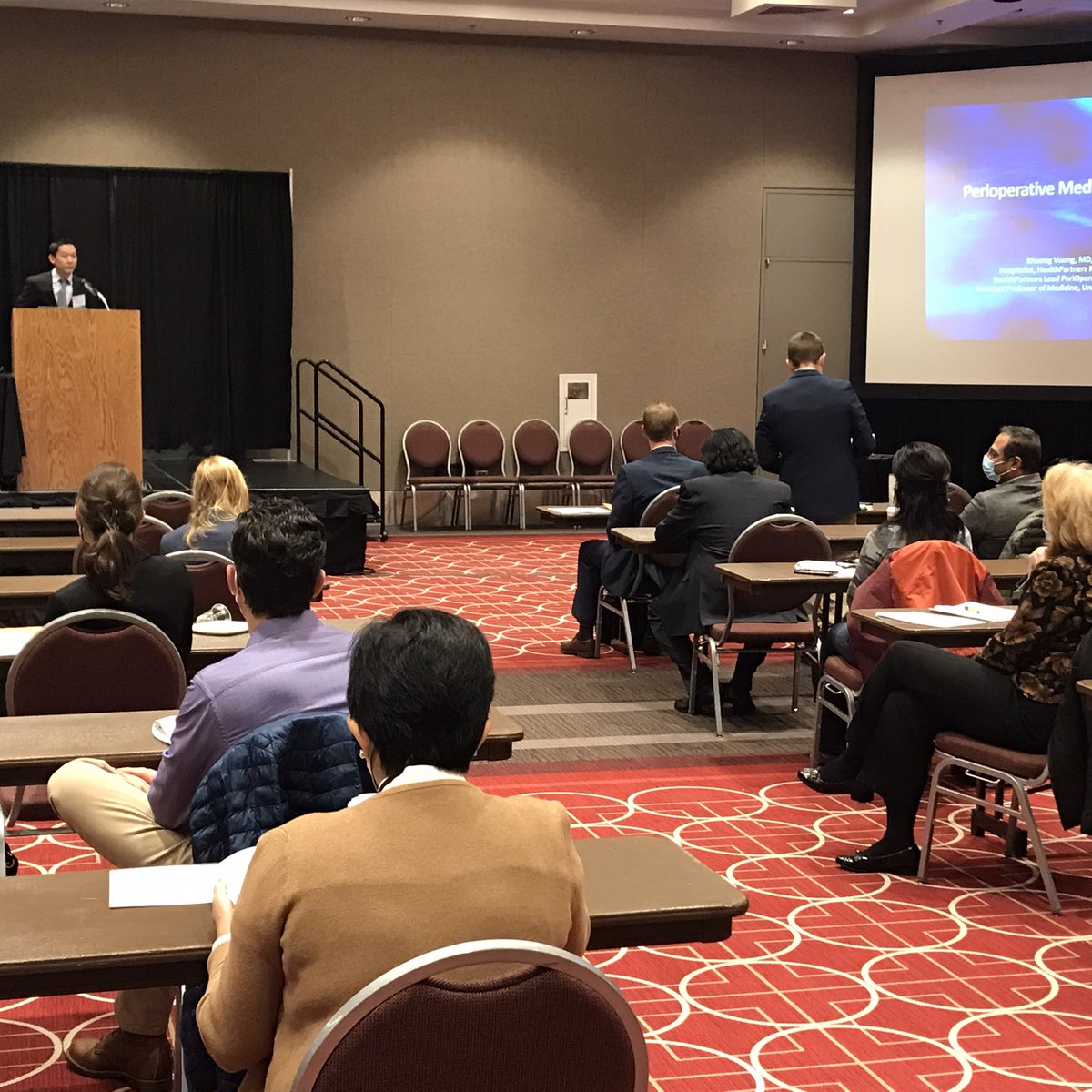 And we’re off!  Minnesota ACP annual Scientific Meeting is back In person AND  streaming. So good to be back with internists. #IMProud <a href="/ACPinternists/">ACP</a>