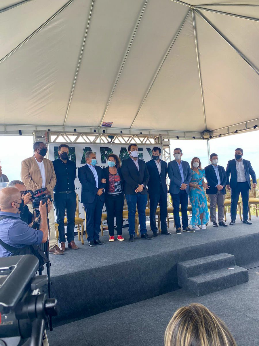 codemarmarica's tweet photo. Participamos do Lançamento da Árvore Fundamental do projeto Maraey, integrado com a Comunidade do Zacarias, o primeiro passo para a criação do maior empreendimento turístico sustentável do mundo, é aqui em Maricá.
#PrefeituraDeMaricá #Codemar #IDB #Maraey #Sustentabilidade #RJ https://t.co/P4iwzufFku