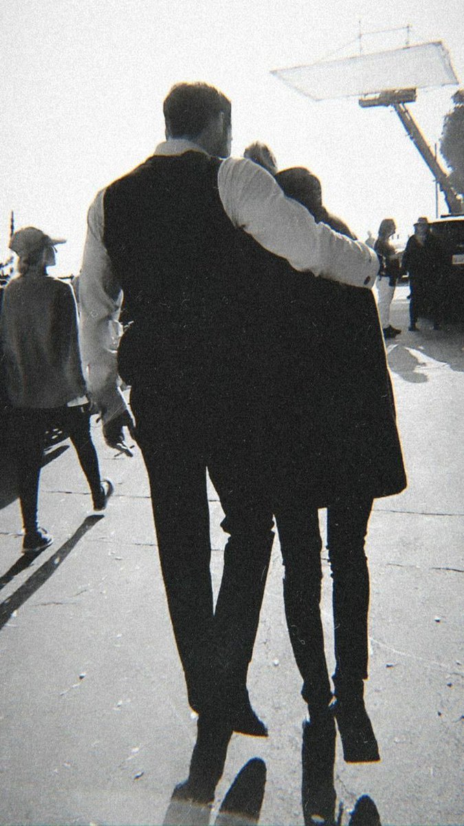 __dumbandpoetic's tweet photo. this pic is still the cutest thing ive ever seen https://t.co/E86p4VkmFU