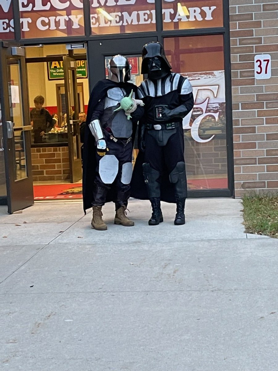 This is the Way…⁦<a href="/StarWarsinClass/">StarWarsinClass</a>⁩