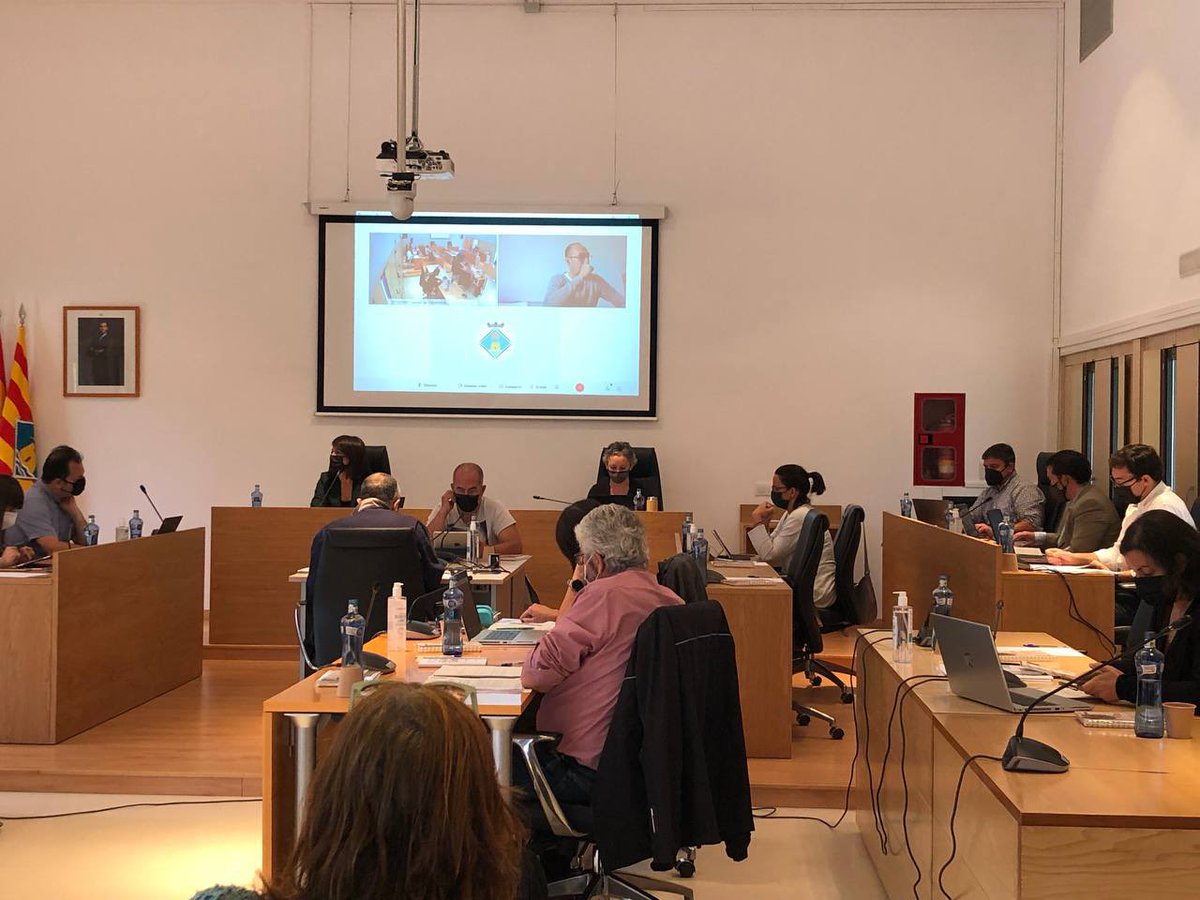 AntonioJSanz's tweet photo. 📅Avui finalitza una etapa i comença altra
🙏Gràcies a tot el @consellinsular, som una gran familia
🙏Als companys de l’equip de govern de @PSOEFormentera i @gentxformentera, continueu el camí x fer el millor x #Formentera
🙏@AnaJuanTorres per haver confiat en jo
#Agrait😊 https://t.co/oPqwAApj4f