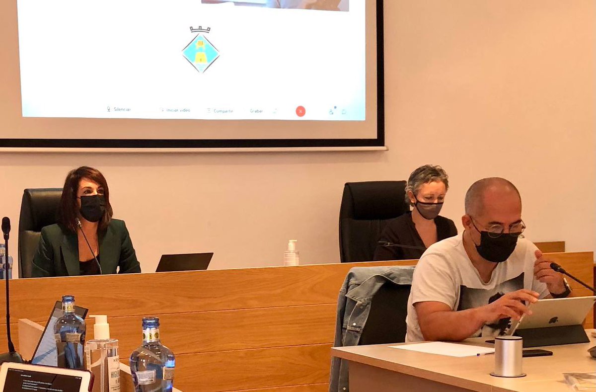AntonioJSanz's tweet photo. 📅Avui finalitza una etapa i comença altra
🙏Gràcies a tot el @consellinsular, som una gran familia
🙏Als companys de l’equip de govern de @PSOEFormentera i @gentxformentera, continueu el camí x fer el millor x #Formentera
🙏@AnaJuanTorres per haver confiat en jo
#Agrait😊 https://t.co/oPqwAApj4f