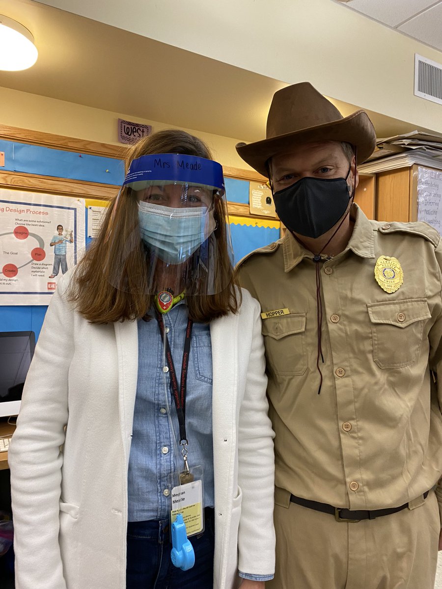 qrliebowitz's tweet photo. Have no fear, the first responders are here!
@MrsMeghanMeade #qrspride https://t.co/dZrMLtYzND