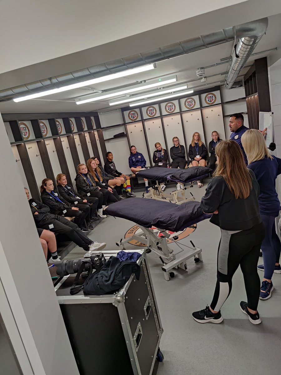 Diamond9UK's tweet photo. Filming for @eighth_wonder8 and @KentFA at @bromleyfc today, such a great idea to show girls an alternative career to playing ⚽ https://t.co/4v4YnpI0dJ