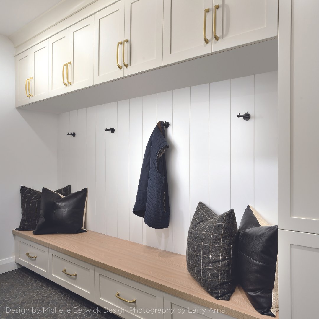 Learn how interior designer Michelle Berwick infused warmth into this entire home project by incorporating varying neutral tones into the space! Check it out here&gt;&gt; carpetone.com/beautiful-desi… #InteriorDesign #HomeDesign #HomeDecor