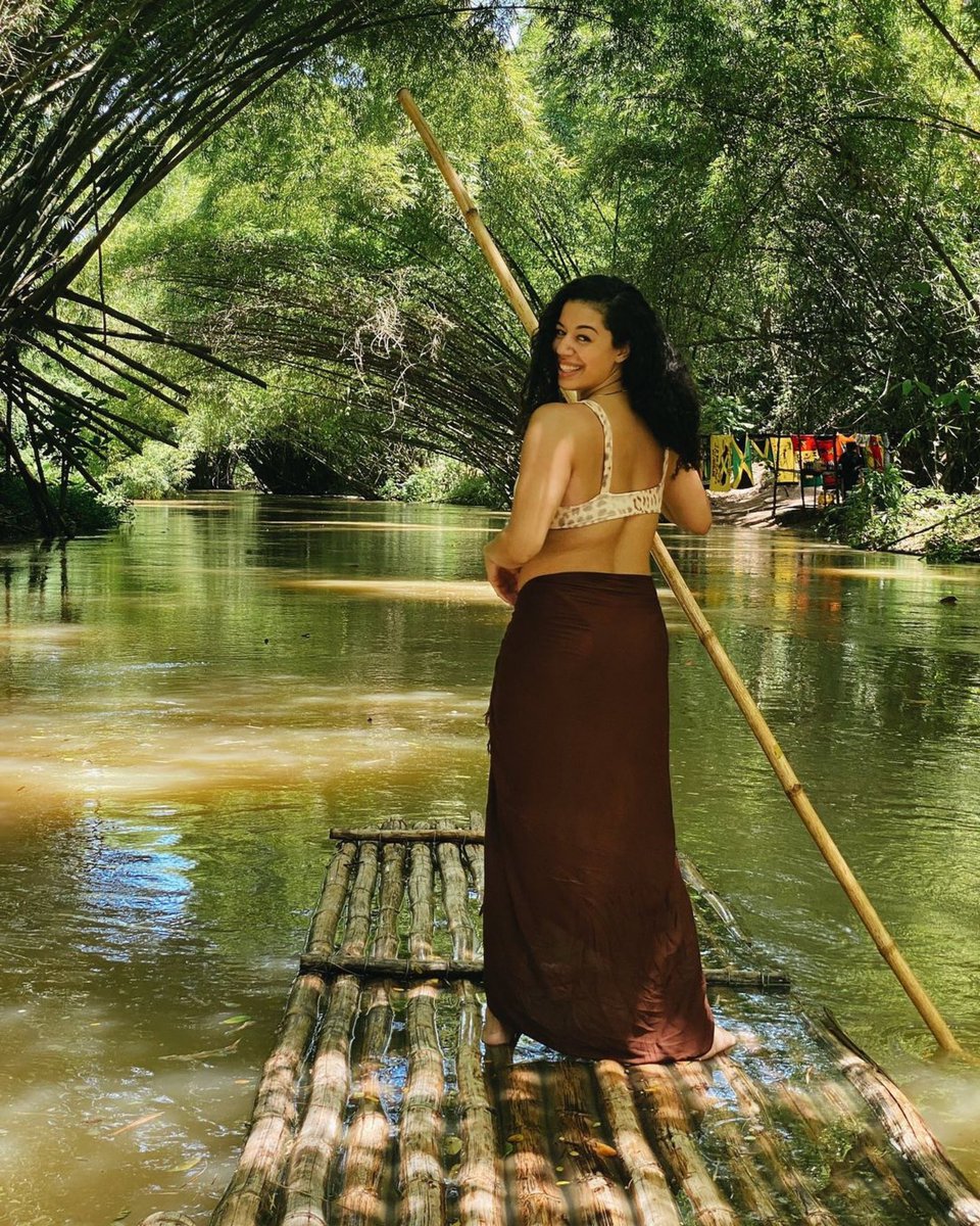 Mood when you realize that Sundays are BAAAACCK!! 

Book your Rafting on the Martha Brae excursion now. Open 7 days per week 
jamaicarafting.com