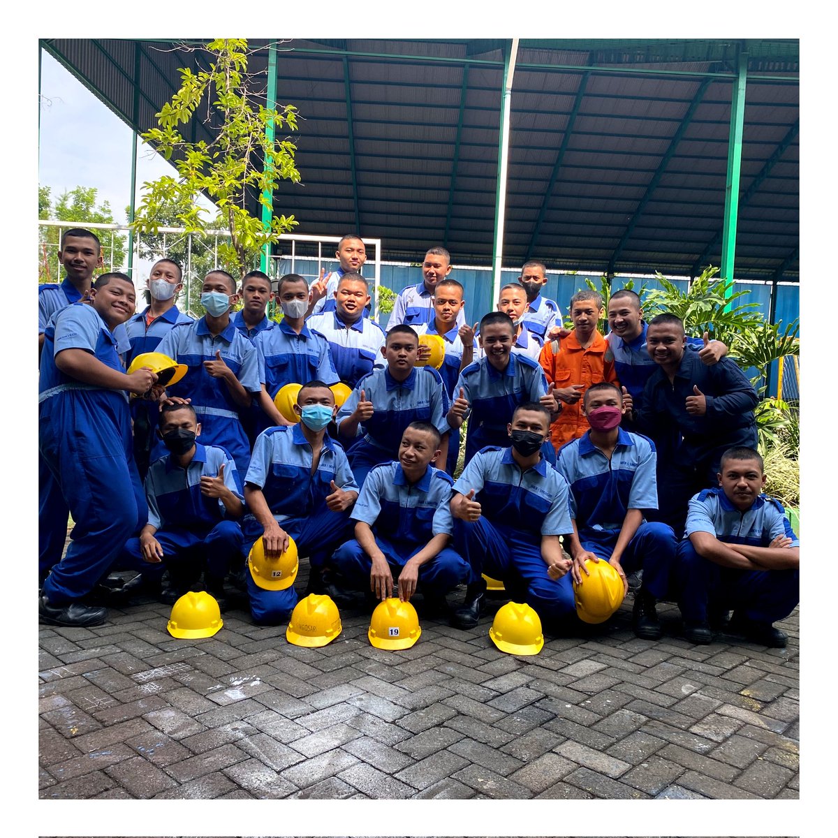 atharamadhann's tweet photo. Jumat Berkah https://t.co/cM3ahMTN1c