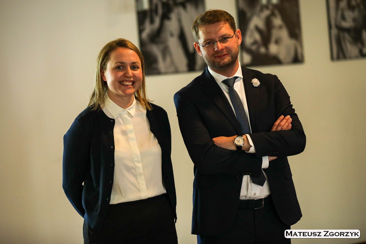 Mateqi6's tweet image. #LTTsports team #1
👋