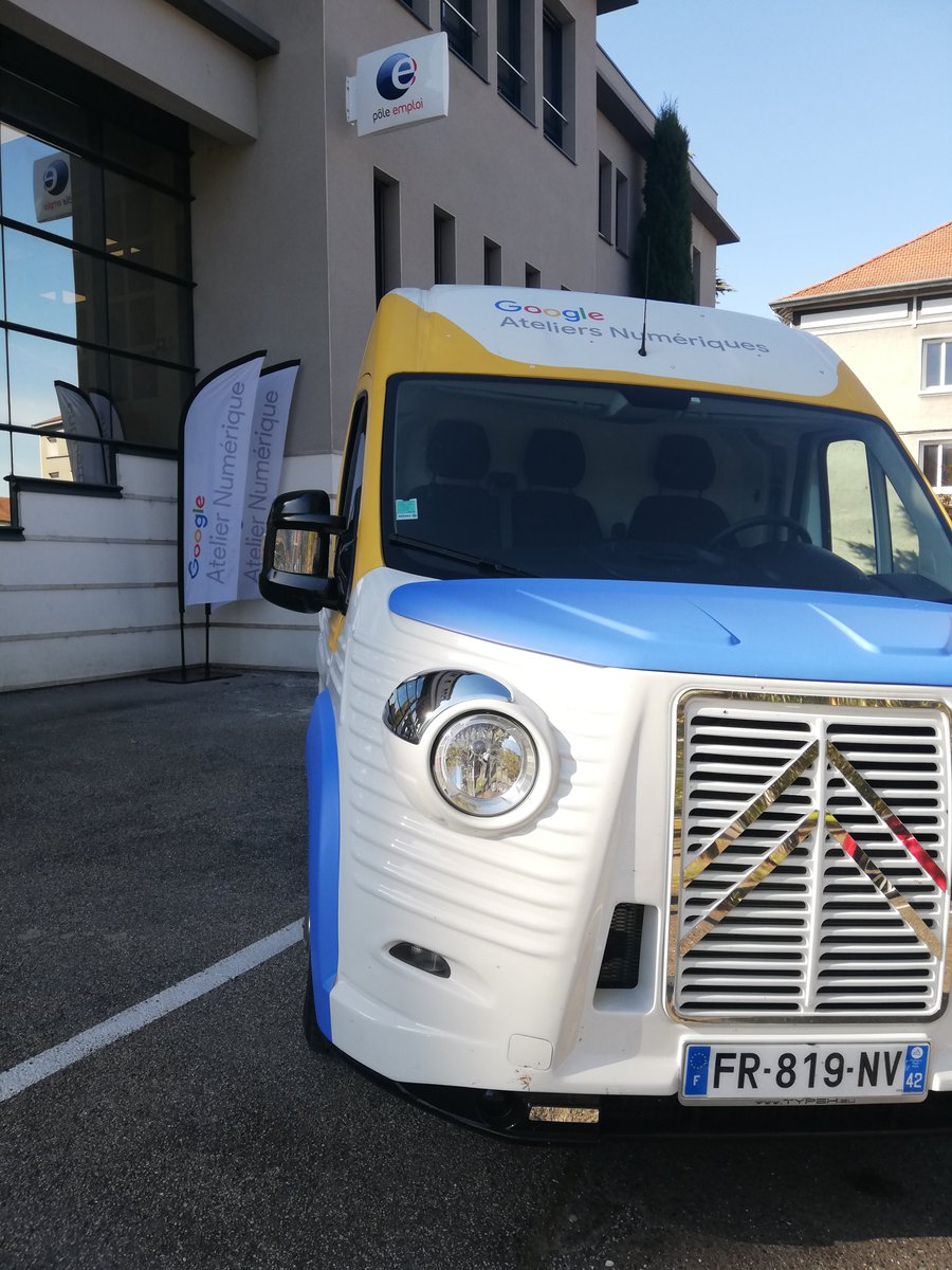 #TousMobilisés #Google 
Les animations Google Ateliers ont connu un immense succès hier au Pôle emploi de Firminy
Le Van Google était présent sur le parking de l’agence et 4 ateliers à destination des nombreux visiteurs sur les opportunités qu'offrent le numérique.