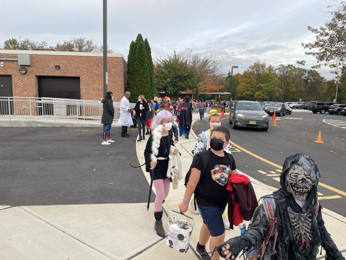 cturnbull15's tweet image. Super Titus???? You better believe it! #BearTavernPride