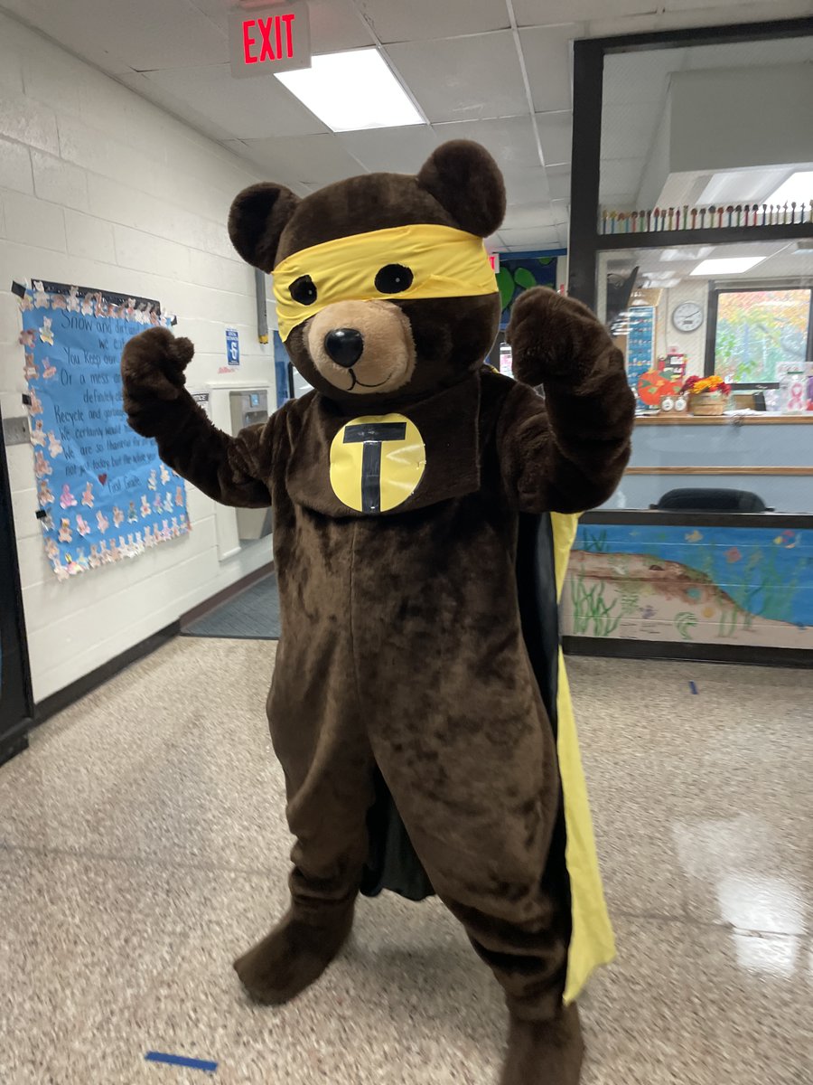 cturnbull15's tweet image. Super Titus???? You better believe it! #BearTavernPride