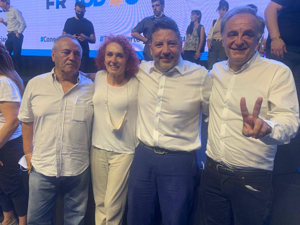 gladys_pollan's tweet photo. Participamos del #PlenarioPBA del @FrenteRenovador en Merlo, convencidos y convencidas que, desde la unidad en la diversidad, se sueña con una Argentina con inclusión. https://t.co/sI0vEBiVva
