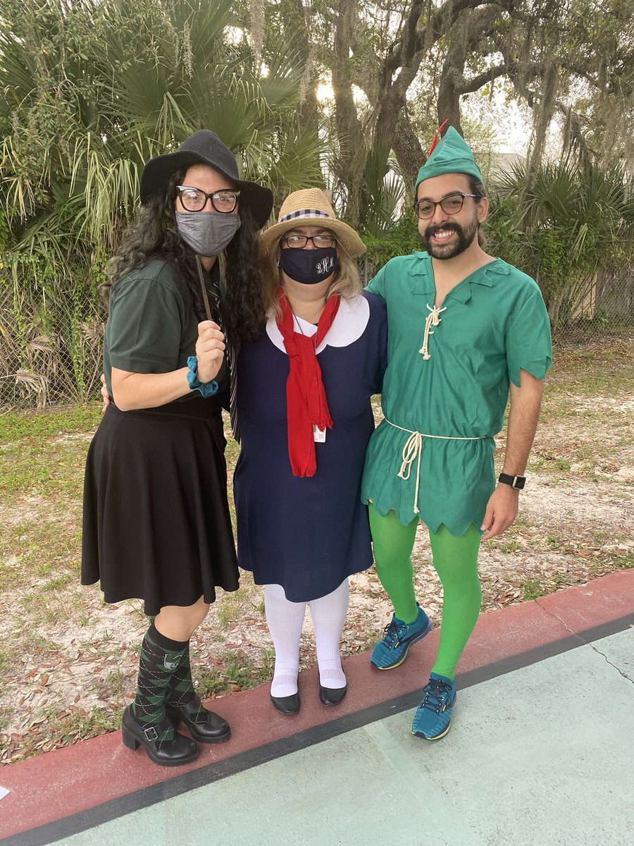 A Slytherin, Madeline &amp; Peter Pan walk into a school…for BOOK-O-WEEN! I love my team &amp; school 🖤💙💚❤️💛@MortElementary <a href="/MrMaestroMoreno/">Armando Moreno</a> #BookOWeen #WeAreMort