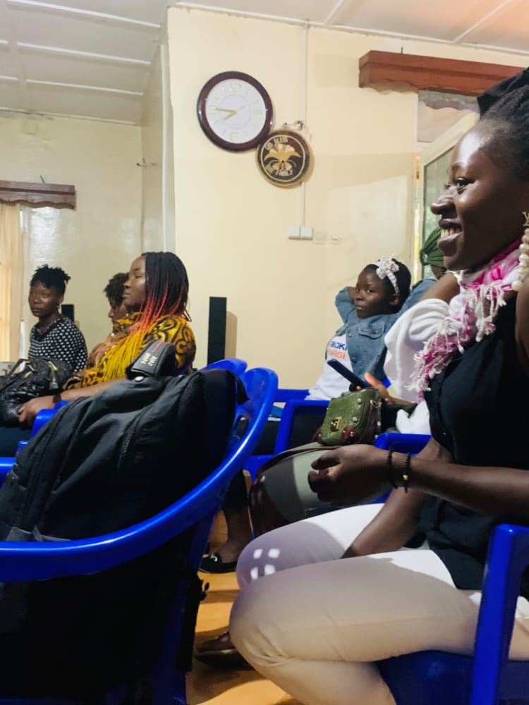 IrMihigo's tweet photo. #DSSR  chez les jeunes
Aujourd'hui en #FocusGroup de Kyeshero, les jeunes et animatrices d @yarhdrc ont échangé, discuté sur la sexualité positive et avortements sécurisés  #MakokiYaMwasi @IpasOrg @MakokiYaMwasi @SwedeninDRCongo @Mulunda_JC @Dr_Mpoyi @NikuzeBora @UweraCarine3 https://t.co/Mnhxsv4NOZ