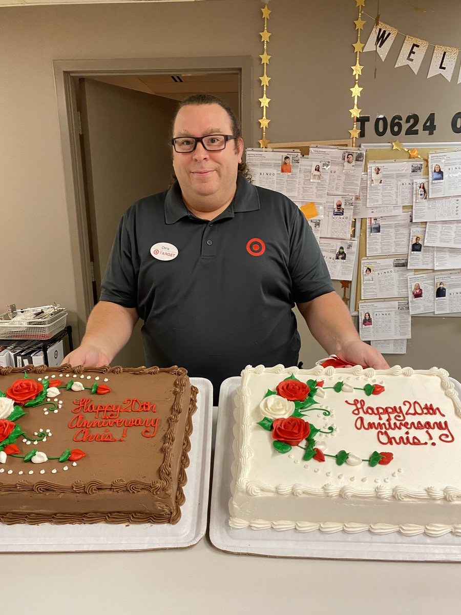 Happy 20th TGT anniversary to Chris K aka “Champagne Chris”lol! Not only is he an AWESOME PML who helps everyone in his district &amp; store, but Chris is an all around amazing human! So blessed to have him on my team! Thanks a ton <a href="/mollyverhoff/">molly</a> for making this day special for him❤️