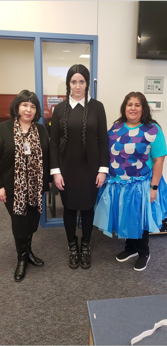 virgie295's tweet photo. Jje trunk and read #joyjames #castleberryisd https://t.co/buokIHylqZ