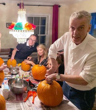 PCapStan3's tweet photo. Happy Halloween
#PeterCapaldi #DoctorWho #Halloween https://t.co/9HXv21Km5k