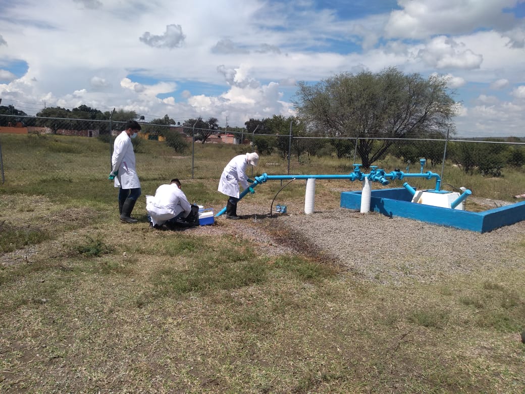 ChaakSapasma's tweet photo. Como parte de las revisiones periódicas en el municipio personal del #SAPASMA, llevó a cabo el recorrido de muestreo para la verificación de la calidad del agua potable.
#SAPASMA https://t.co/EeD1nojYGO