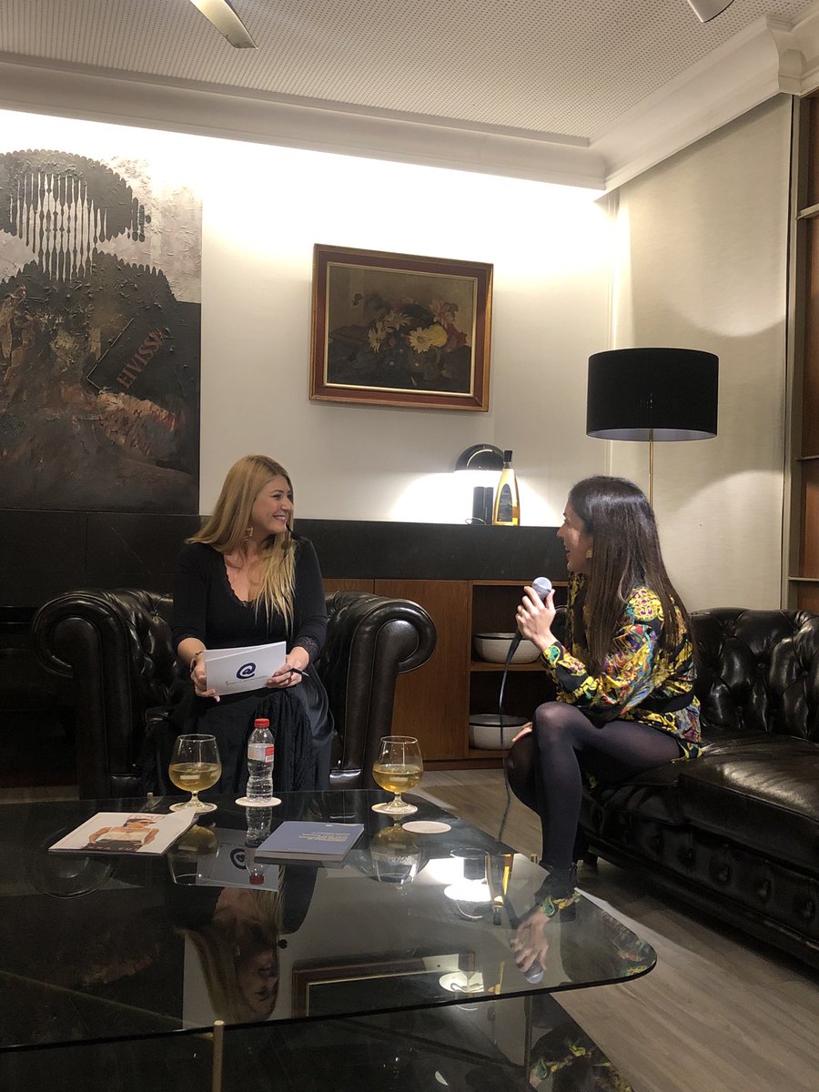 ImamComunicacio's tweet photo. No te pierdas ‘Unas Hierbas con…” @fmarimayans con @annaturdj 💥 en #ebusussociedadcultural y presentado por @Montsemonsalve.
🎥 ¡Puedes verlo en @admefystreaming!
#hierbascon #espacio #cultural #entrevistas #Ibiza #isla #encuentro #agencylife https://t.co/hpyTG7gZhV