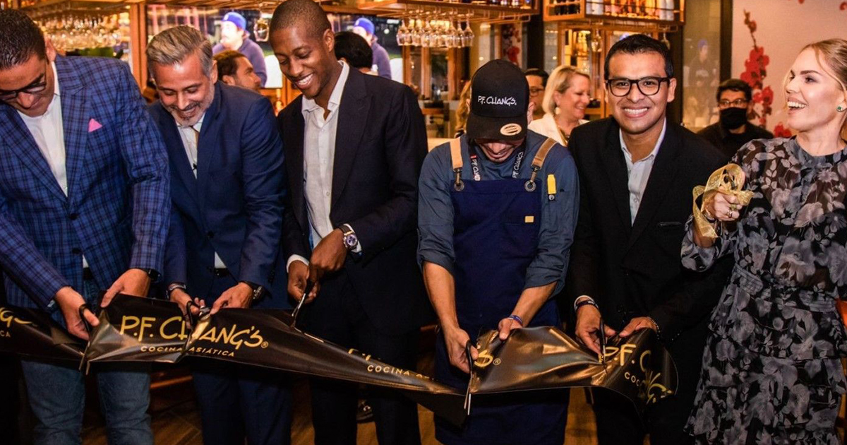 PFChangsCareers's tweet photo. Part of our mission is to share the culinary spirit of Asia with the world, and with the opening of our 97th international location last month in Ecuador, we're another step closer. Ready for a career with a thriving global brand? Apply at https://t.co/oArrkSWdqC #NowHiring https://t.co/lkmzxWlDA6
